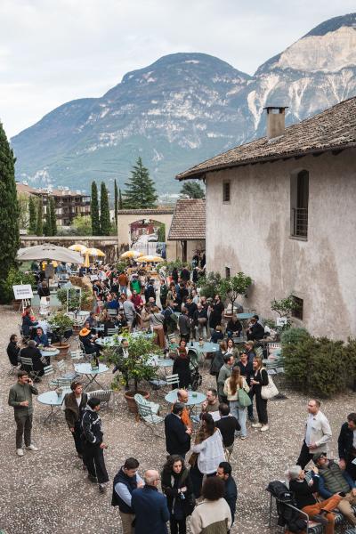 SUMMAJuliavonWenzl-26